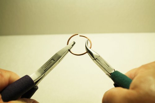 Judy Freyer Thompson's Circle Earrings - , Contemporary Wire Jewelry, Butane Torch, Soldering, Solder, Circle Earrings